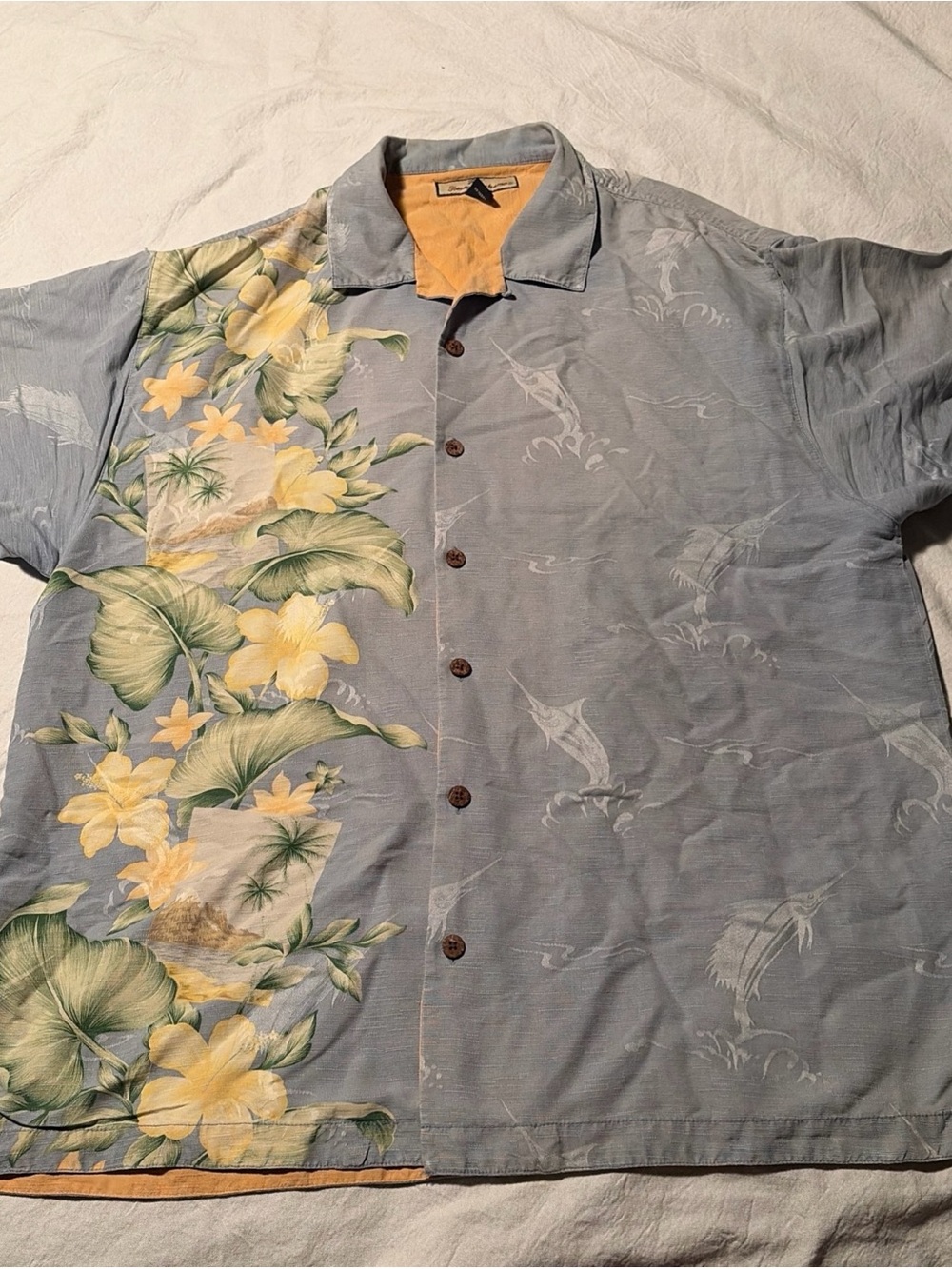 Tommy Bahama Men’s Light Blue Hawaiian Floral Button-Up Shirt Silk
